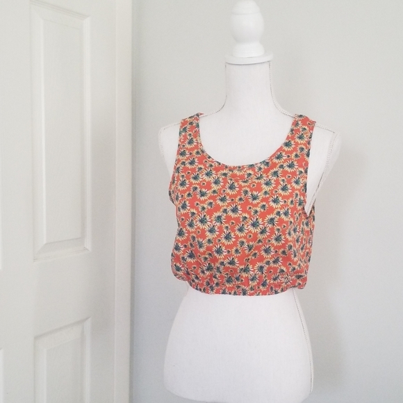 Summer crop top - Picture 1 of 3